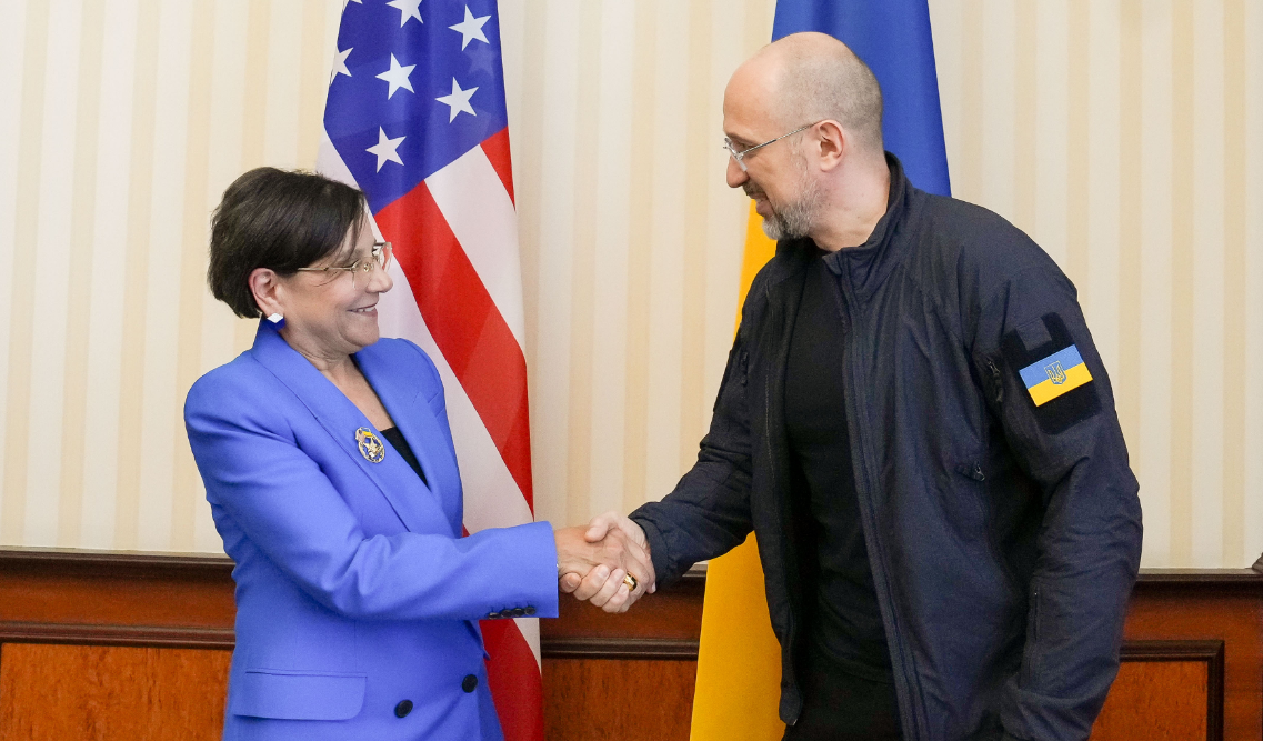 Україна найближчим часом очікує отримати першу частину бюджетної підтримки