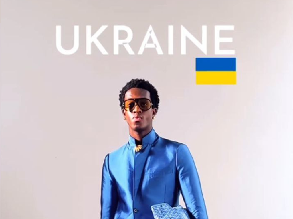 American blogger "stylized" Ukraine: inspiration from the flag and sunflower