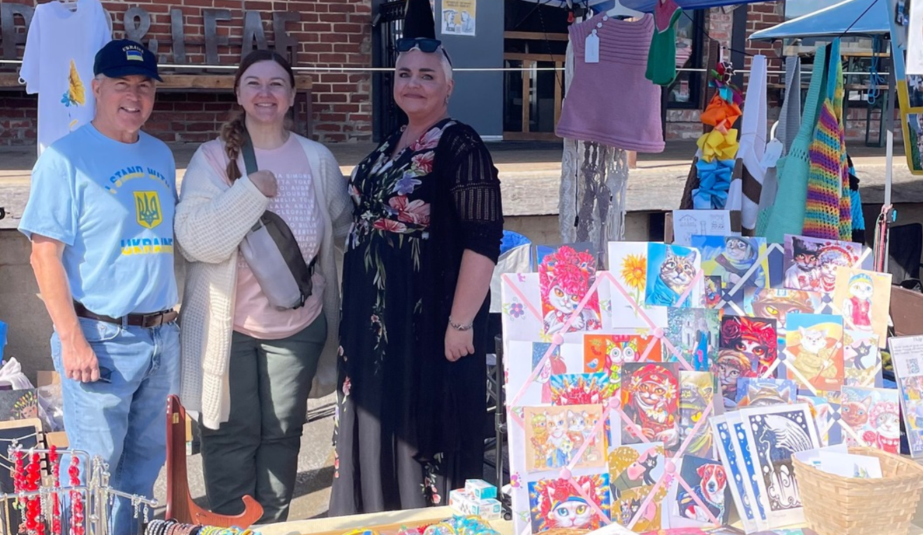 Благодійний розпродаж у Гантсвіллі: місцеві митці та українці об’єдналися для допомоги Україні