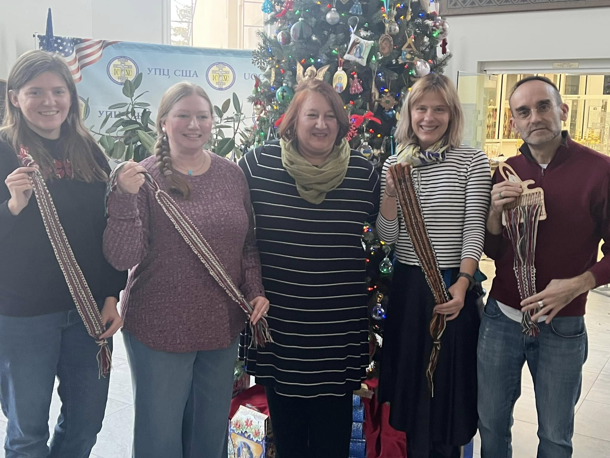 Students learned folk weaving at the Ukrainian History and Education Center