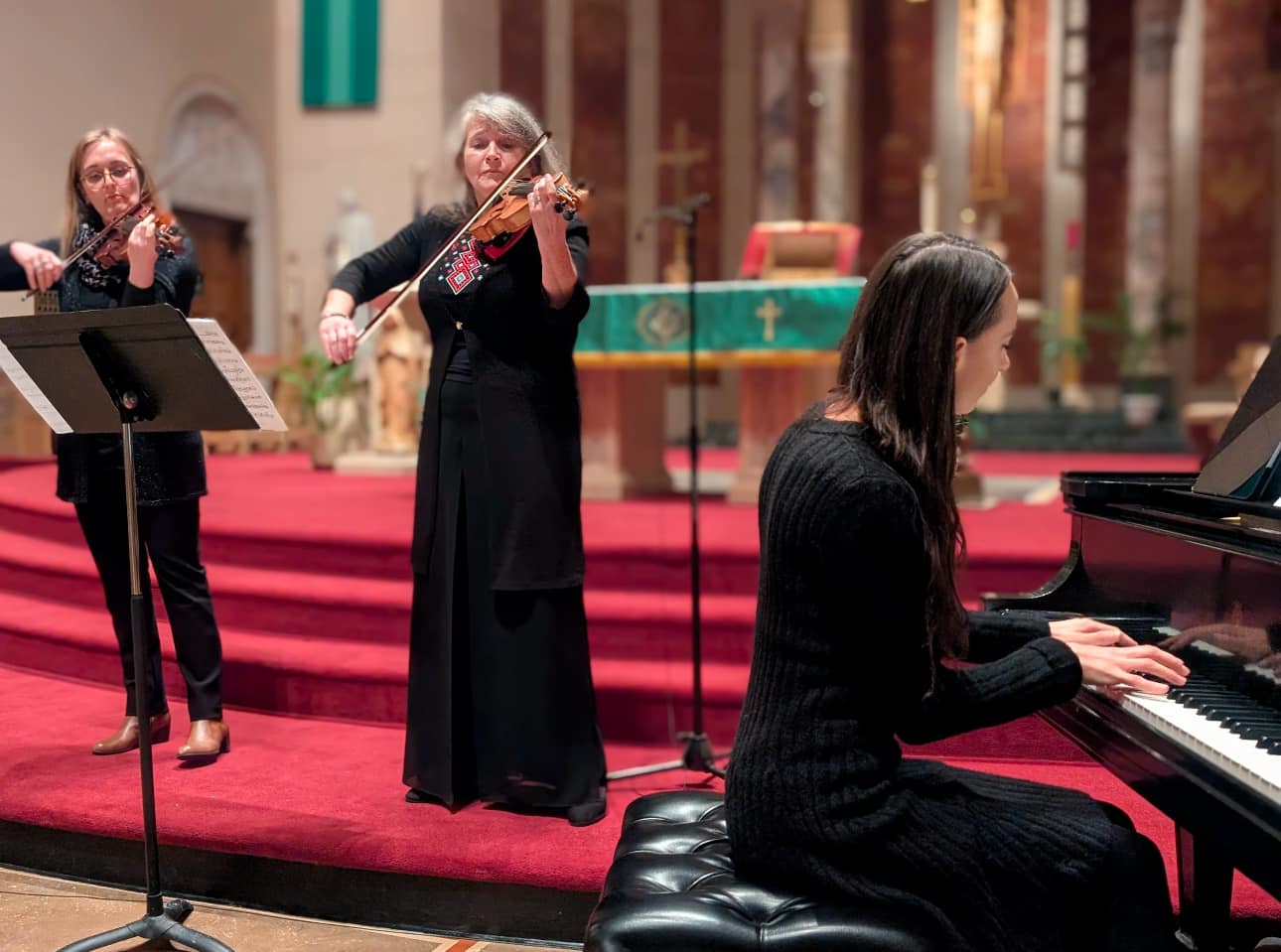 "Winter Concert" in Shorewood Raises Funds for Ukrainian Defenders