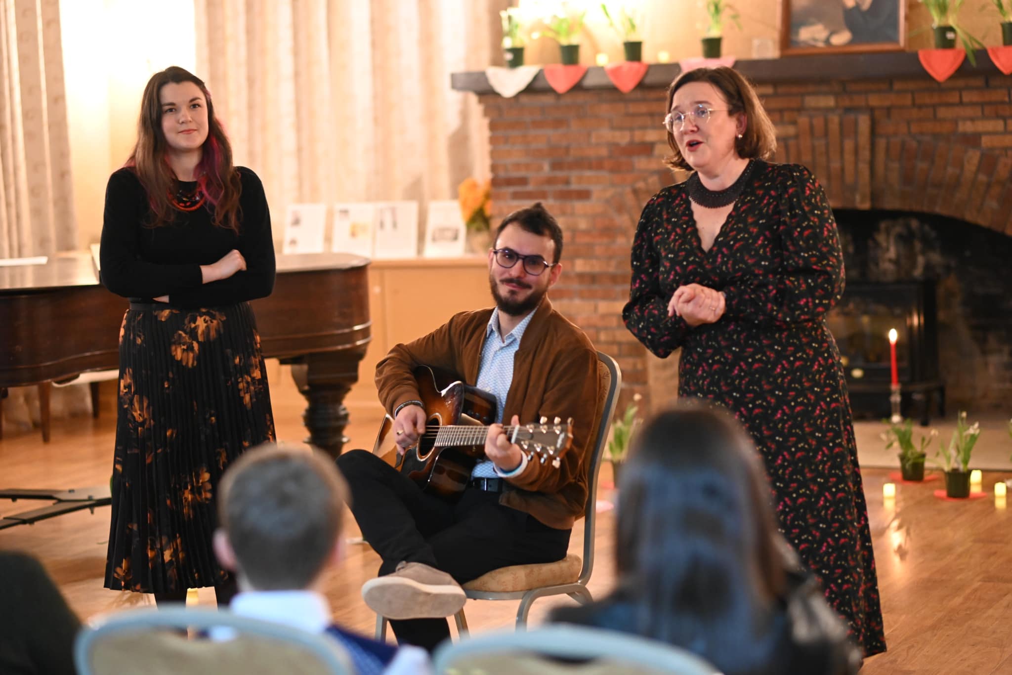 Українська лірика в Кіркленді: гурт «HraiMore» зачарував глядачів та подарував вечір натхнення