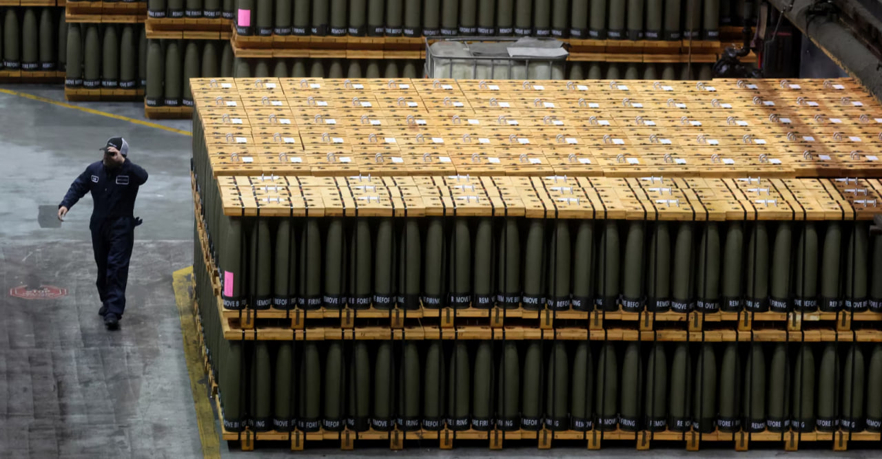 Ключові поставки зброї в Україну зупинялися не лише через дії Конгресу, а й через внутрішні дебати, – Reuters 