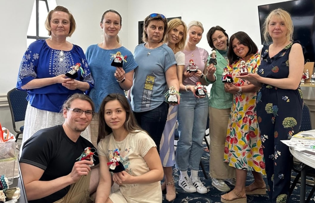 "Colors of Childhood, Embroidery, and Charity": A Master Class on Making Ukrainian Motanka Dolls Was Held in Silver Spring 