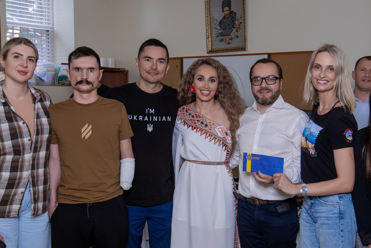 A charity concert by Shanis Shanis was held in New York in support of wounded Ukrainian defenders