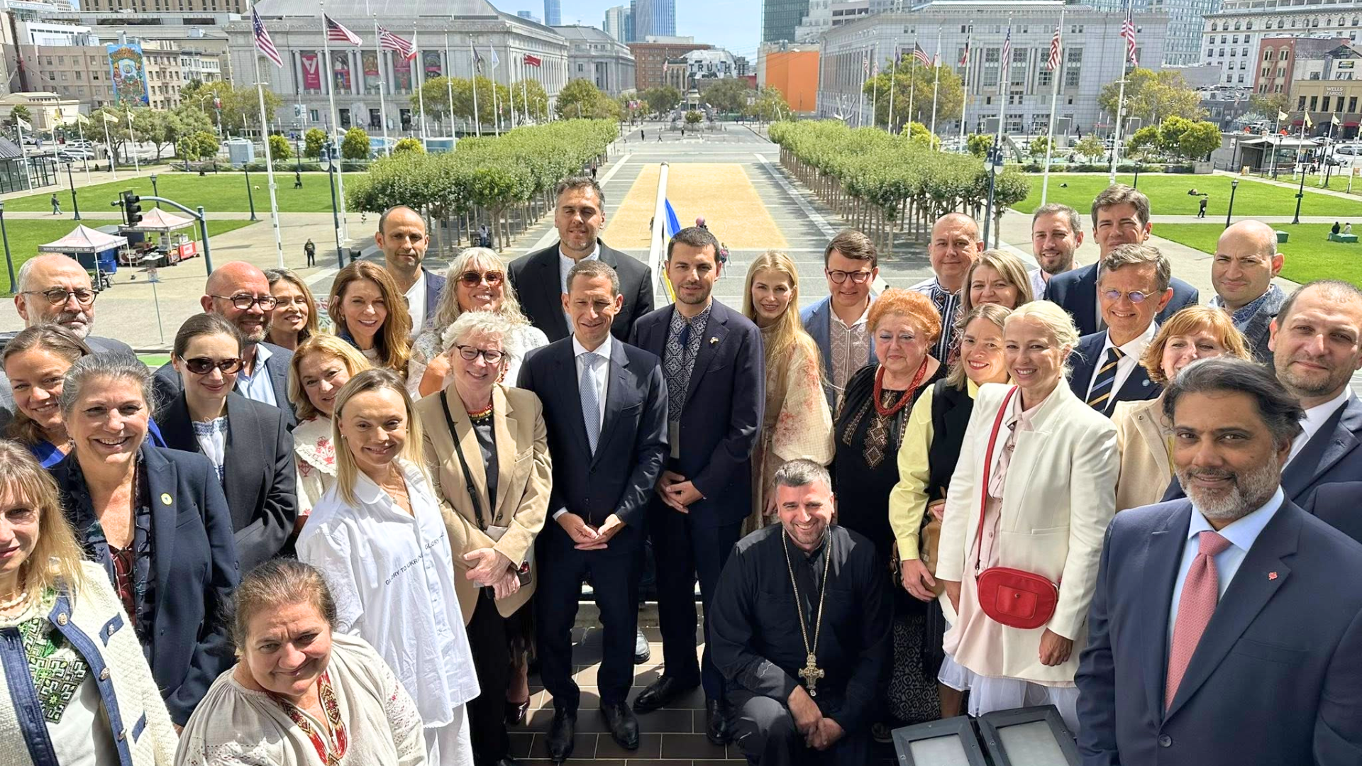 Ukrainian Flag Raised in San Francisco to Mark Independence Day