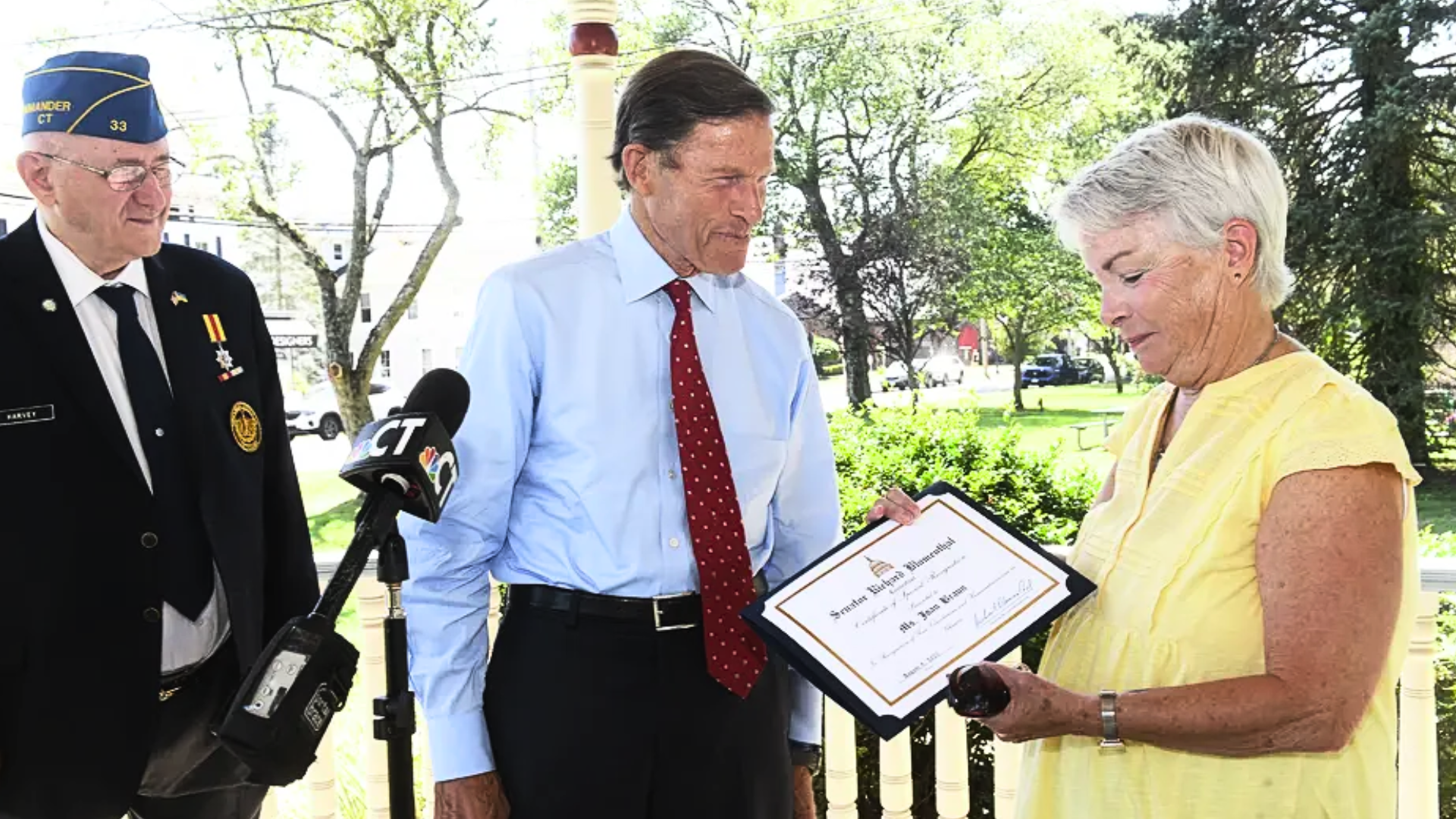 Connecticut Nurse Honored by the U.S. Senate for Helping Ukrainians