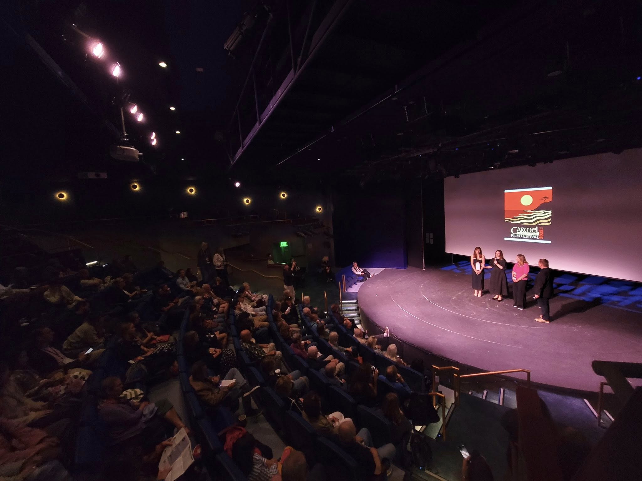 Український документальний фільм «Flowers Beyond the Dark» переміг на кінофестивалі в Каліфорнії