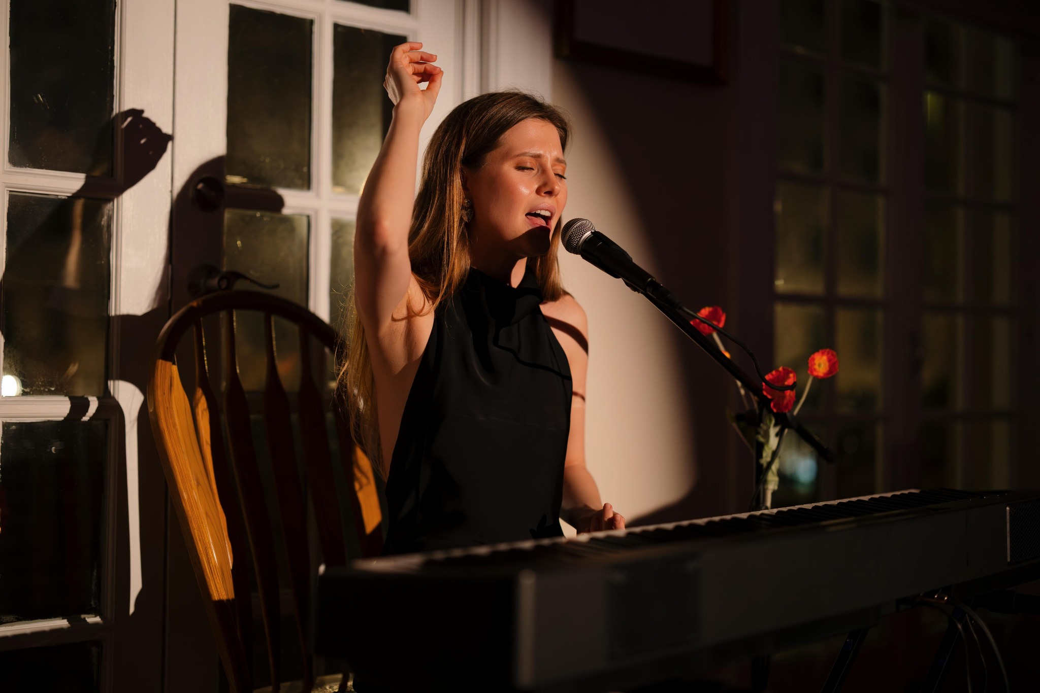 Singer Valeria Vovk's charity acoustic evening in support of Ukraine took place in Washington